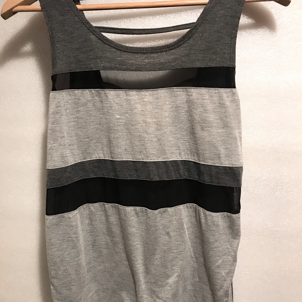 Athletic women’s top